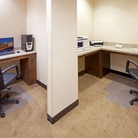 Holiday Inn Express Hotel & Suites Eagle Pass By Ihg Business bild