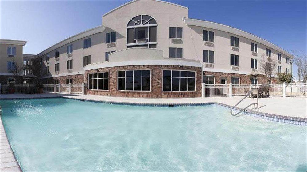 Holiday Inn Express Hotel & Suites Eagle Pass By Ihg Exteriör bild