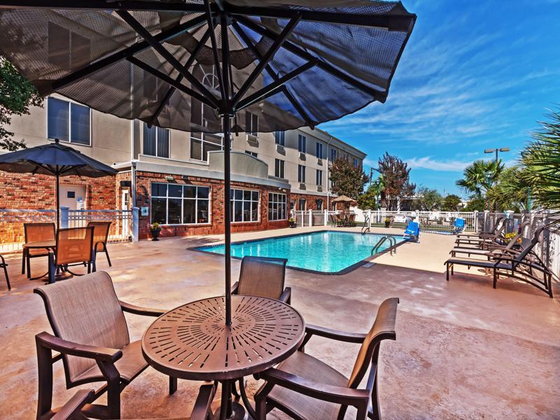Holiday Inn Express Hotel & Suites Eagle Pass By Ihg Exteriör bild