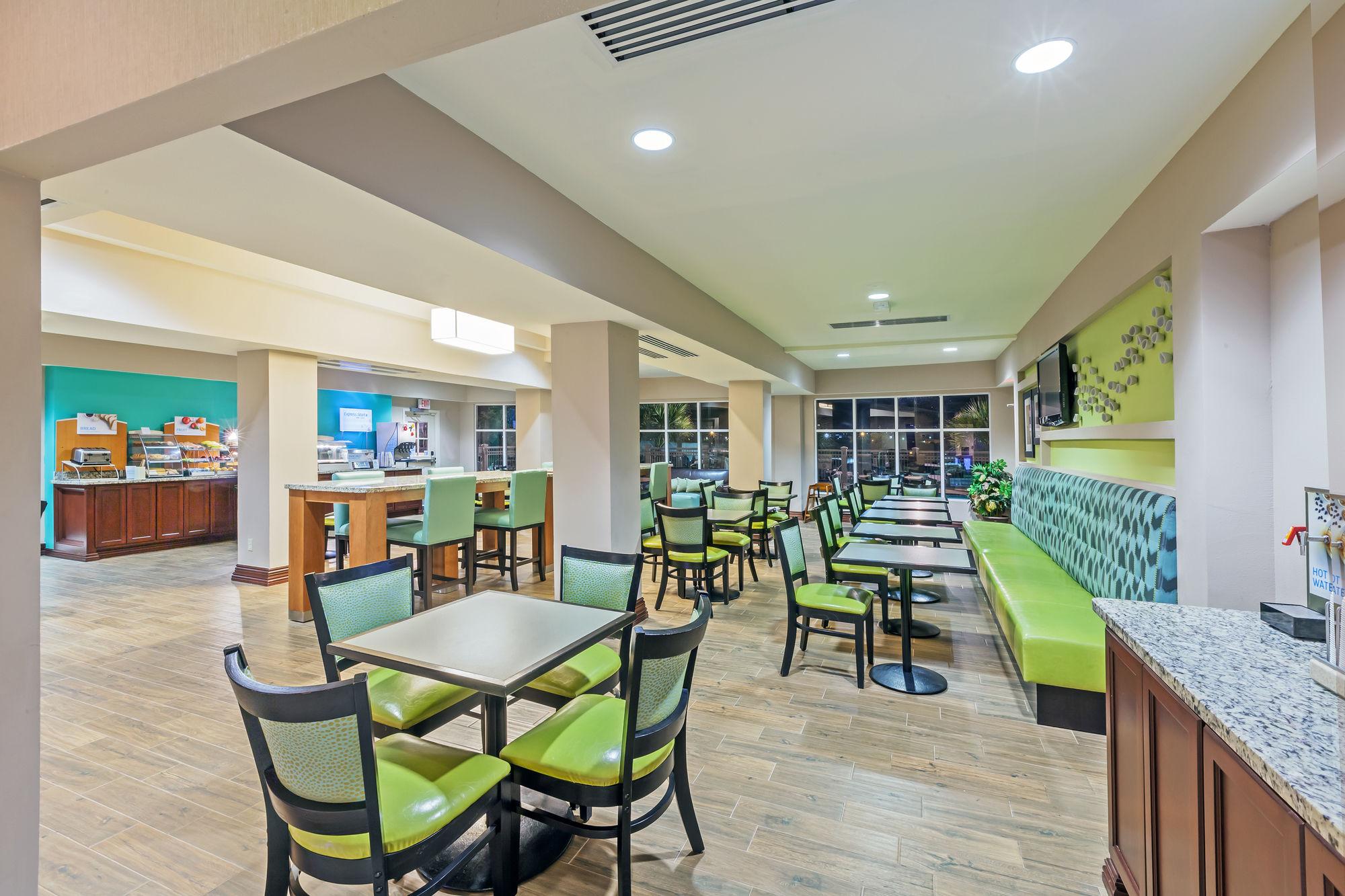 Holiday Inn Express Hotel & Suites Eagle Pass By Ihg Exteriör bild