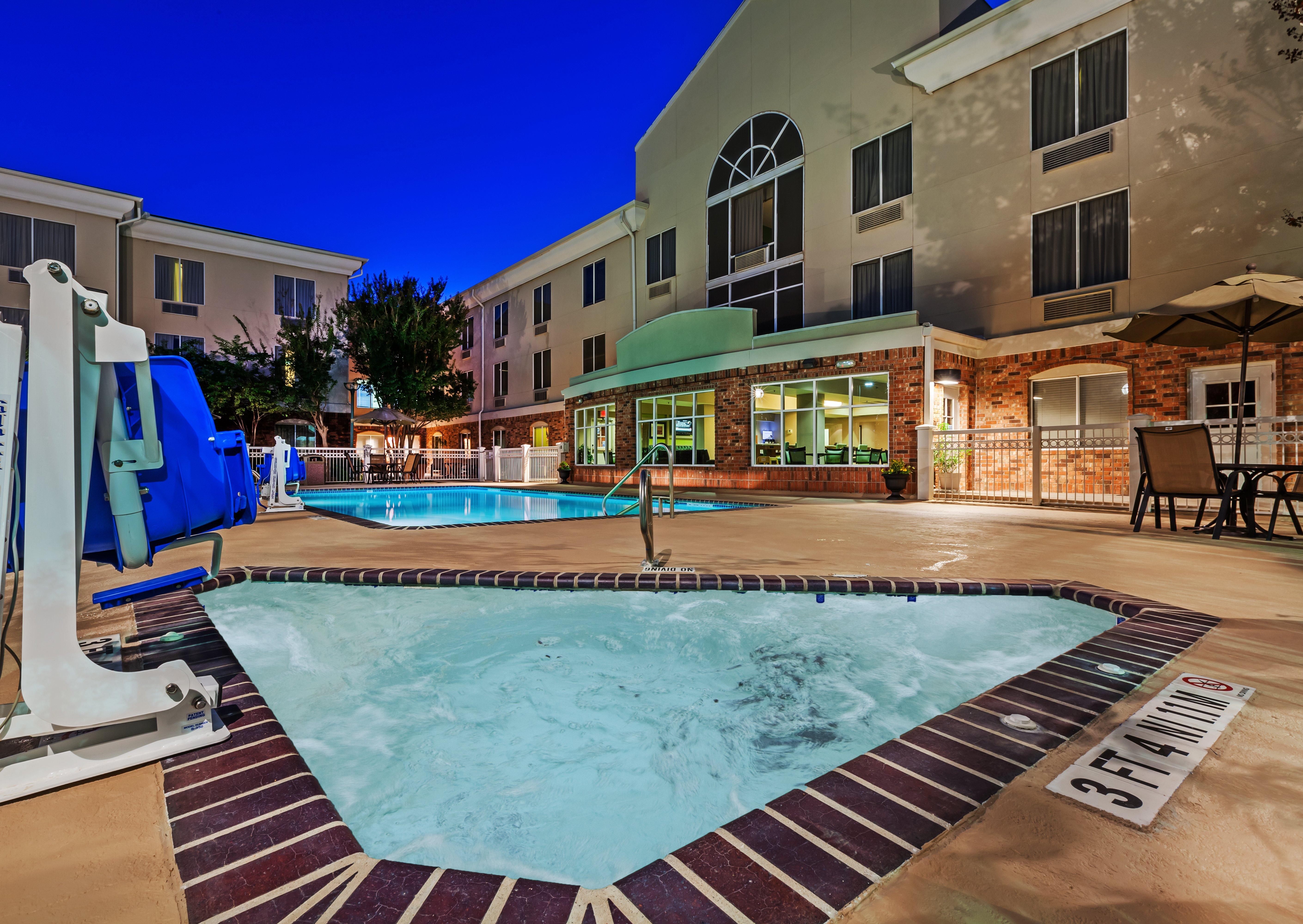 Holiday Inn Express Hotel & Suites Eagle Pass By Ihg Exteriör bild
