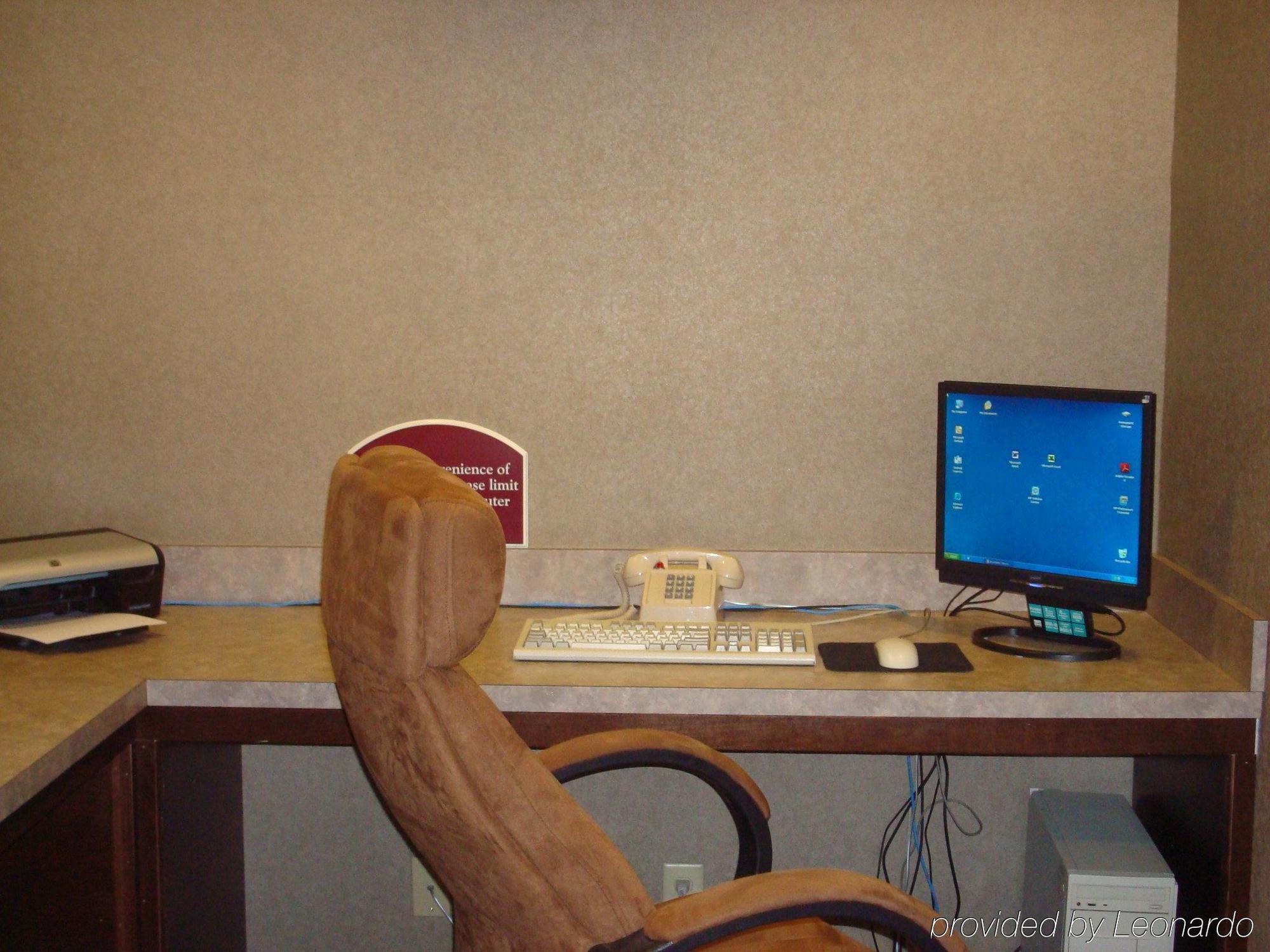 Holiday Inn Express Hotel & Suites Eagle Pass By Ihg Business bild