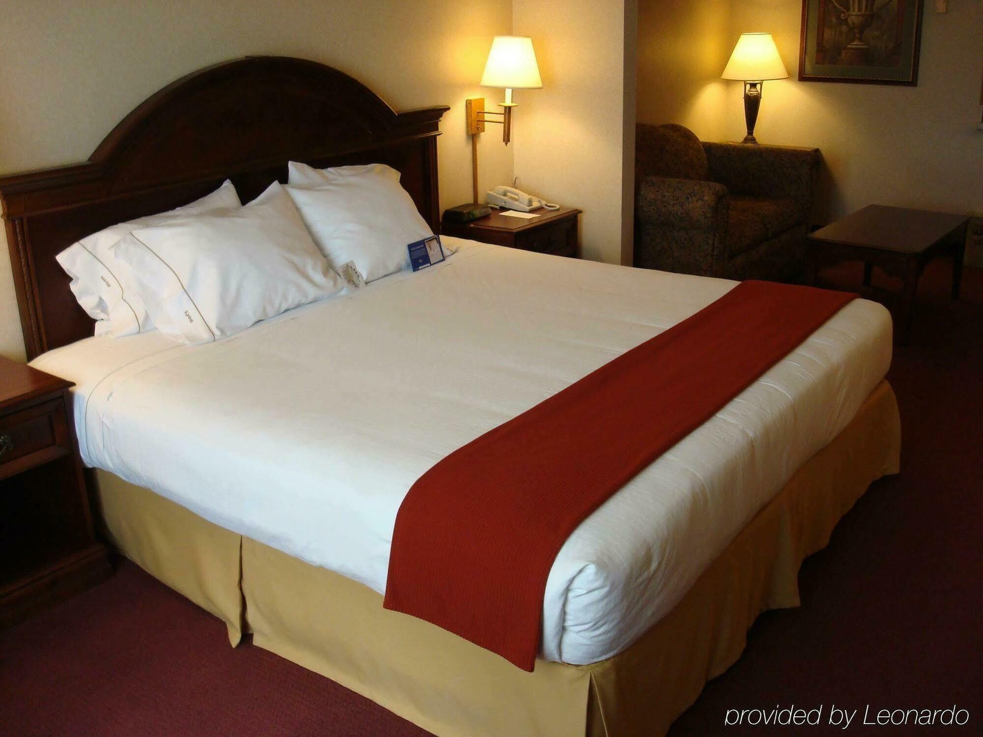 Holiday Inn Express Hotel & Suites Eagle Pass By Ihg Exteriör bild